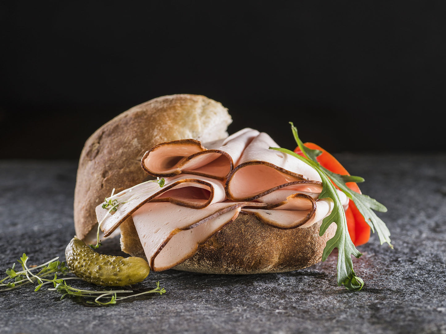 Fleischkäse geschnitten